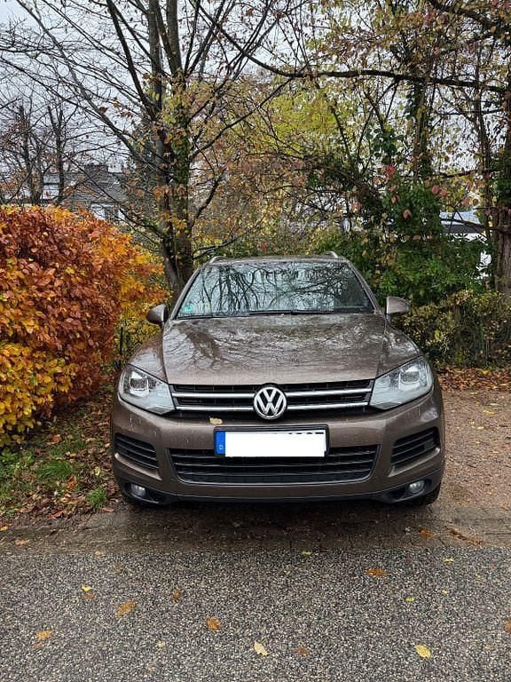 Braun Gebraucht 2012 VW Touareg Exclusive SUV | 13.000 € (Superpreis) - Bild 1/3