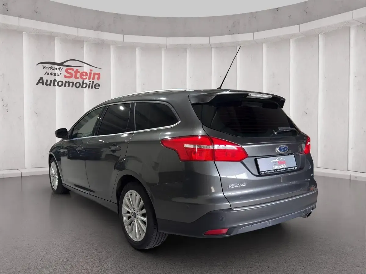 Gebraucht Ford Focus Titanium 182 PS (133 kW) 2016 Grau Kombi