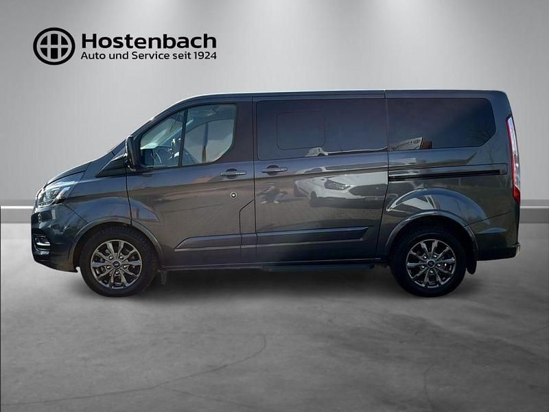 Gebraucht Ford Tourneo Titanium 170 PS (125 kW) 2023 Magneticgrau (metallic) Van / Kleinbus