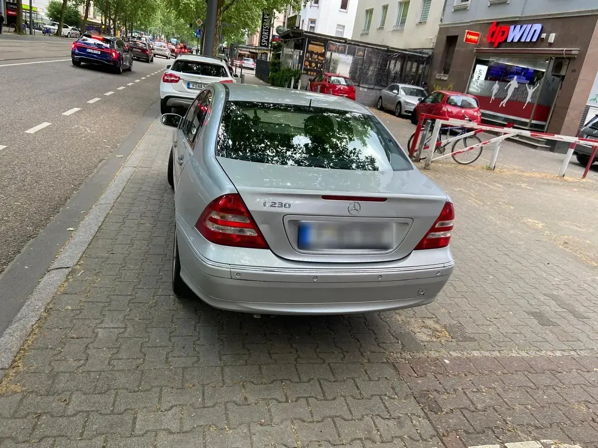 Gebraucht Mercedes C230 2007 Grau Limousine