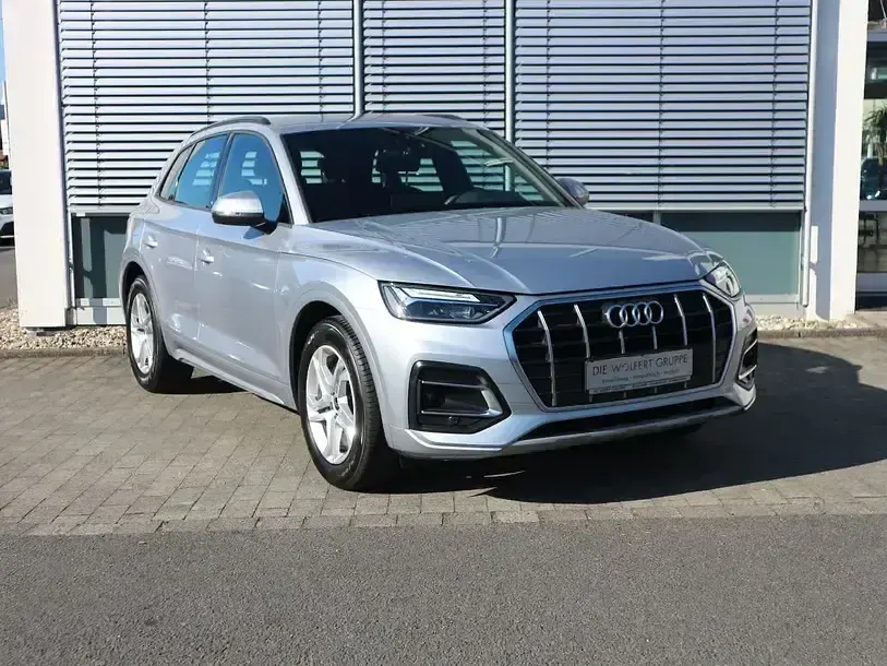 Gebraucht Audi Q5 Advanced 204 PS (150 kW) 2023 Florettsilber metallic SUV