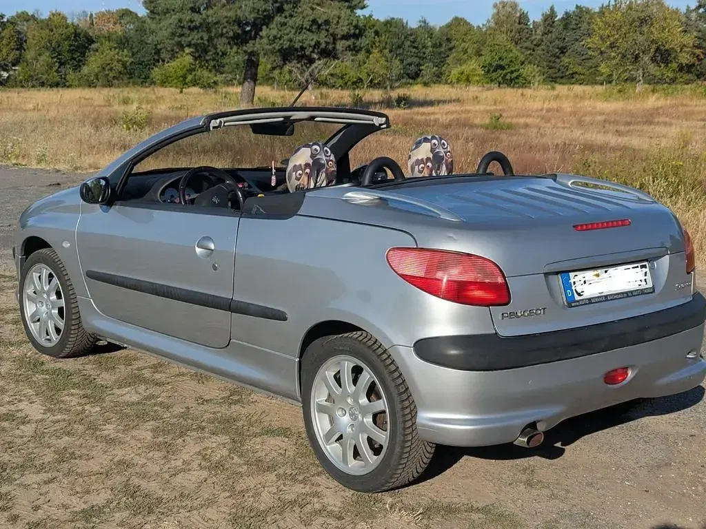 Gebraucht Peugeot 206 CC 136 PS (100 kW) 2002 Silber Cabrio