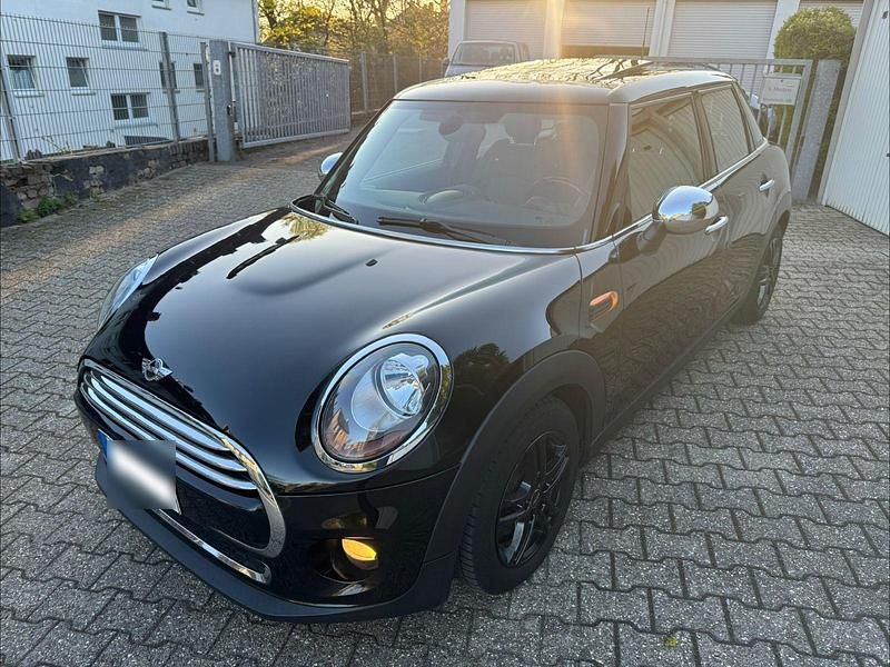 Gebraucht Mini Cooper 136 PS (100 kW) 2015 Schwarz Kleinwagen