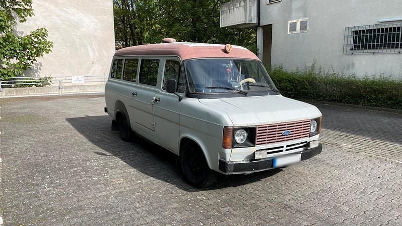 Gebraucht Ford Transit 78 PS (57 kW) 1980 Grau Van / Kleinbus