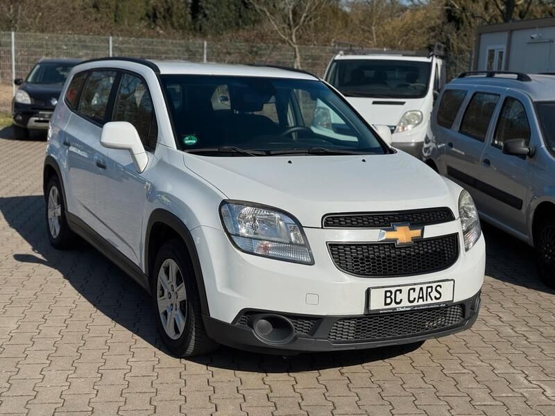 Weiß Gebraucht 2013 Chevrolet Orlando Kombi | 3.650 € (Fairer Preis) - Bild 1/4