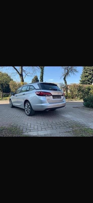 Gebraucht Opel Astra 160 PS (117 kW) 2016 Silber Kombi