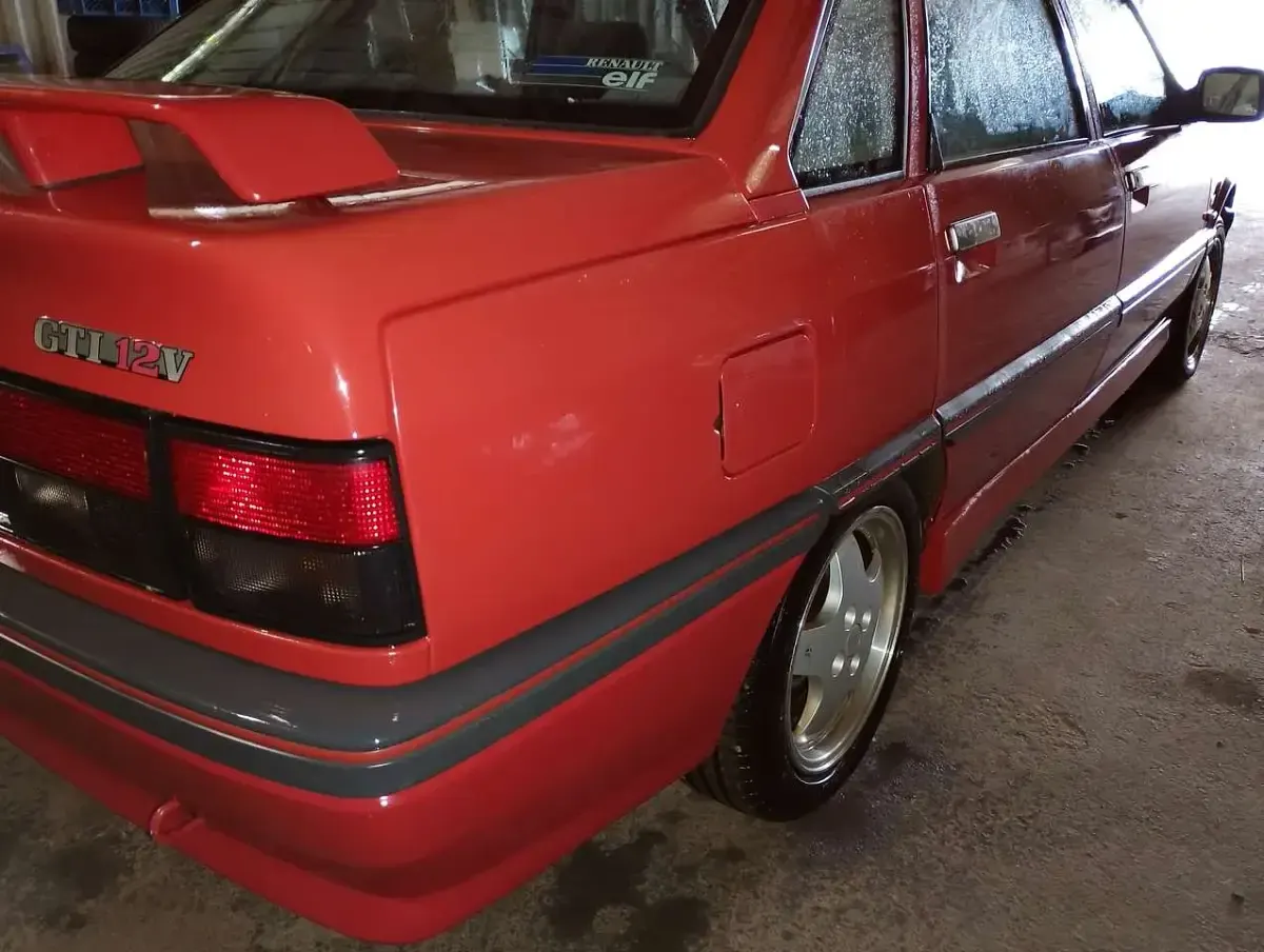 Gebraucht Renault 21 139 PS (102 kW) 1991 Rot Limousine