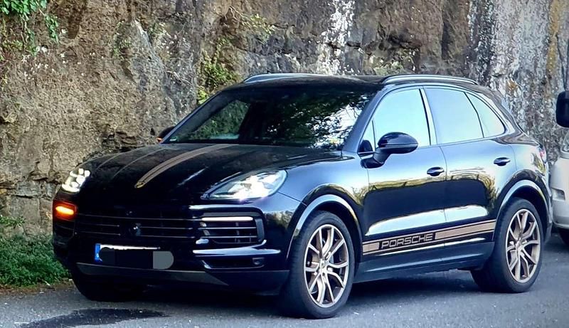 Gebraucht Porsche Cayenne S 441 PS (324 kW) 2018 Schwarz SUV