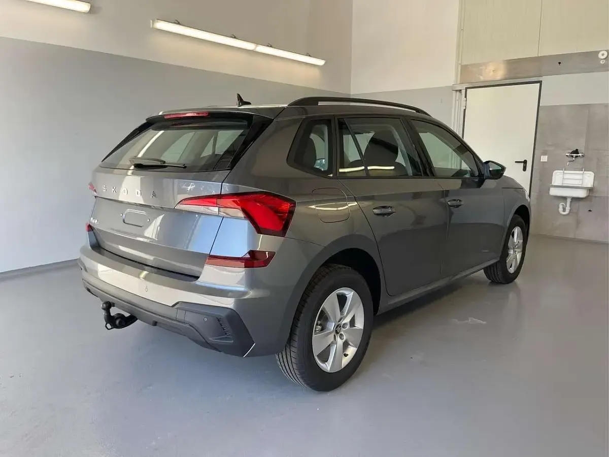 Neu Skoda Kamiq 116 PS (85 kW) 2026 [5x5x] graphit grau meta... SUV