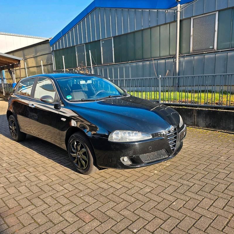 Schwarz Gebraucht 2006 Alfa Romeo 147 Kleinwagen | 1.999 € (Etwas zu teuer) - Bild 1/4