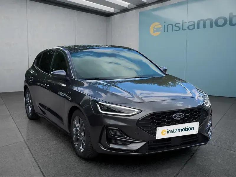 Gebraucht Ford Focus 155 PS (114 kW) 2024 Grau Limousine