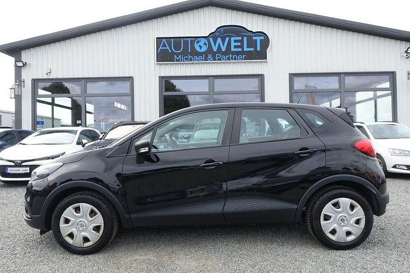 Schwarz Gebraucht 2015 Renault Captur Expression SUV | 7.380 € (Fairer Preis) - Bild 1/4
