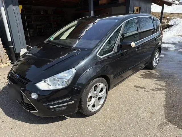 Używany Ford S-MAX Titanium X 200 KM (147 kW) 2013 Czarny Minivan