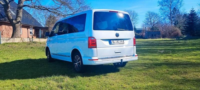 Second-hand VW T6 150 CP (110 kW) 2016 Alb Van
