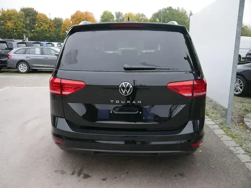Neu VW Touran Comfortline 150 PS (110 kW) 2026 Schwarz Van / Kleinbus