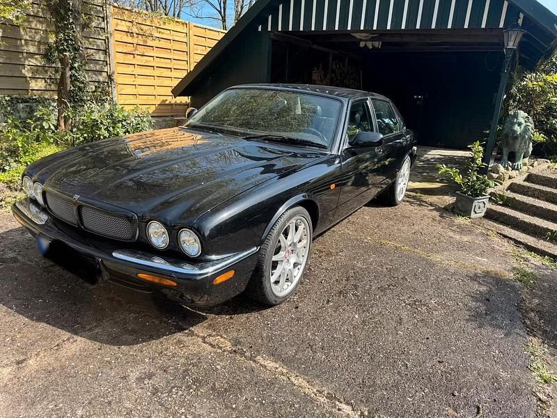 Gebraucht Jaguar XJR 363 PS (266 kW) 2001 Schwarz Limousine