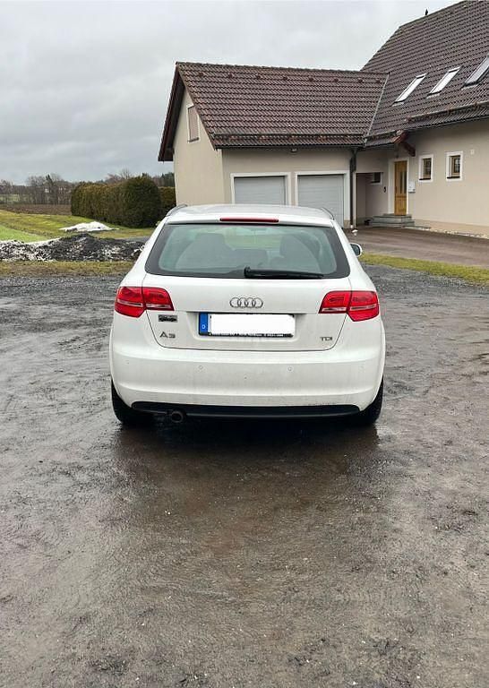 Gebraucht Audi A3 Ambition 140 PS (102 kW) 2012 Weiß Kleinwagen