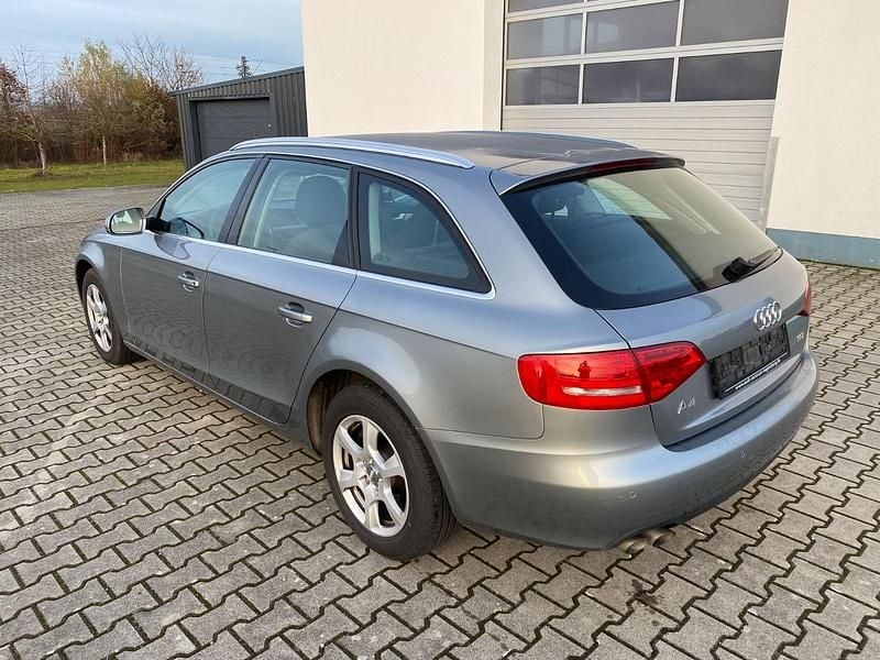 Gebraucht Audi A4 Ambiente 143 PS (105 kW) 2011 Schwarz Kombi