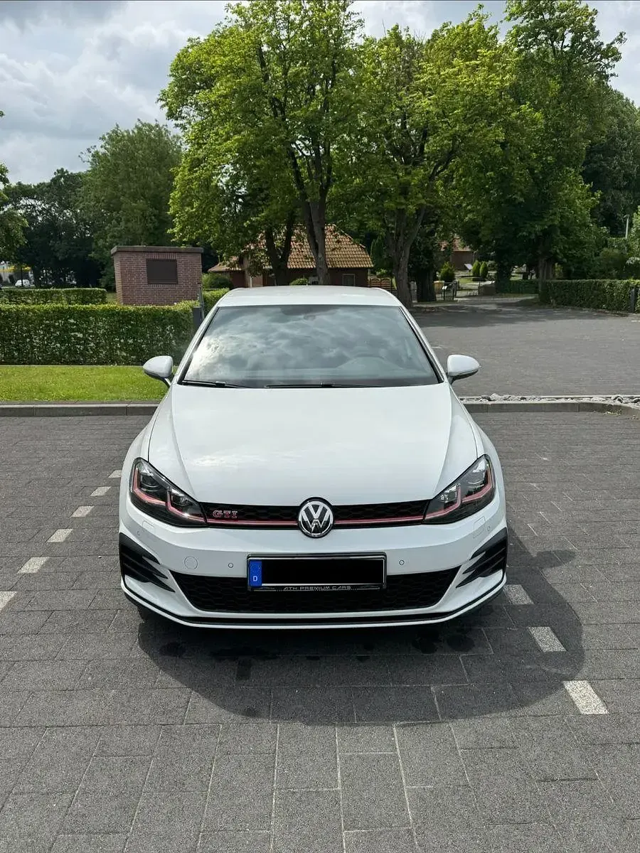 Gebraucht VW Golf VII GTI 245 PS (180 kW) 2019 Grau Limousine