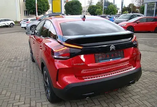 Gebraucht Citroën C4 PureTech 131 PS (96 kW) 2023 Lackierung elixierrot/typ ver Limousine
