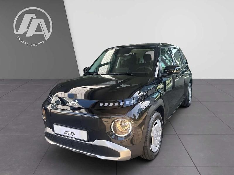 Neu Hyundai Inster Select 71 kW (97 PS) 2025 Abyss black (schwarz) Kleinwagen