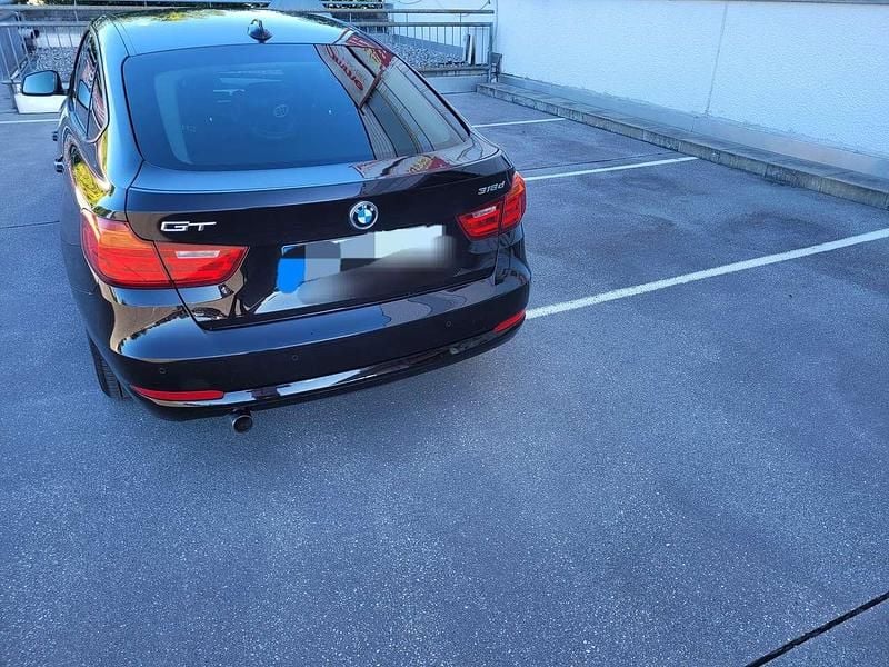 Gebraucht BMW 318 Gran Turismo 143 PS (105 kW) 2015 Braun Limousine