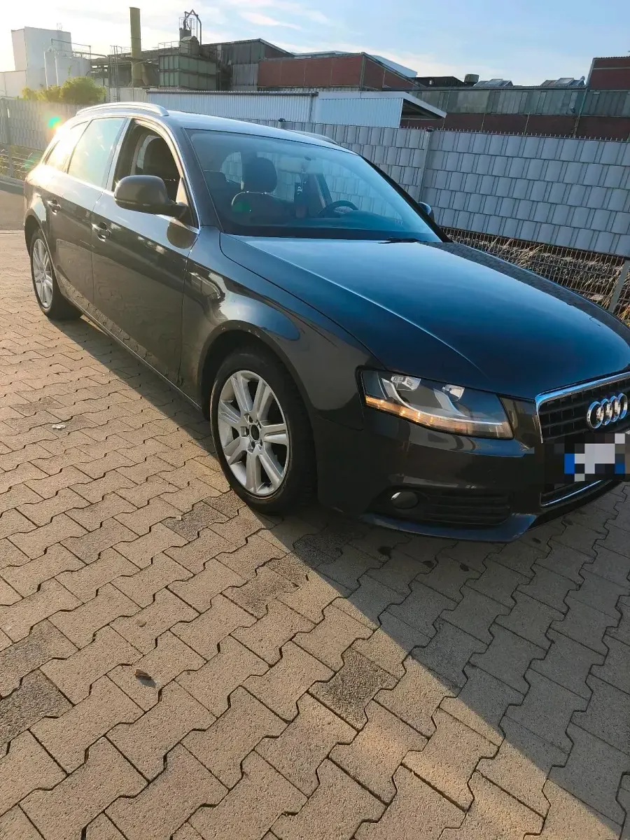 Gebraucht Audi A4 190 PS (139 kW) 2010 Braun Kombi