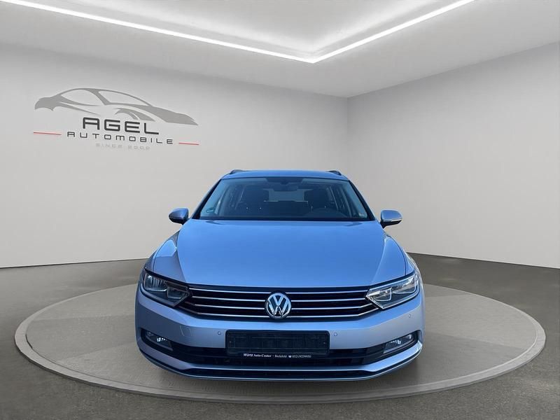 Gebraucht VW Passat 120 PS (88 kW) 2016 Silber Kombi