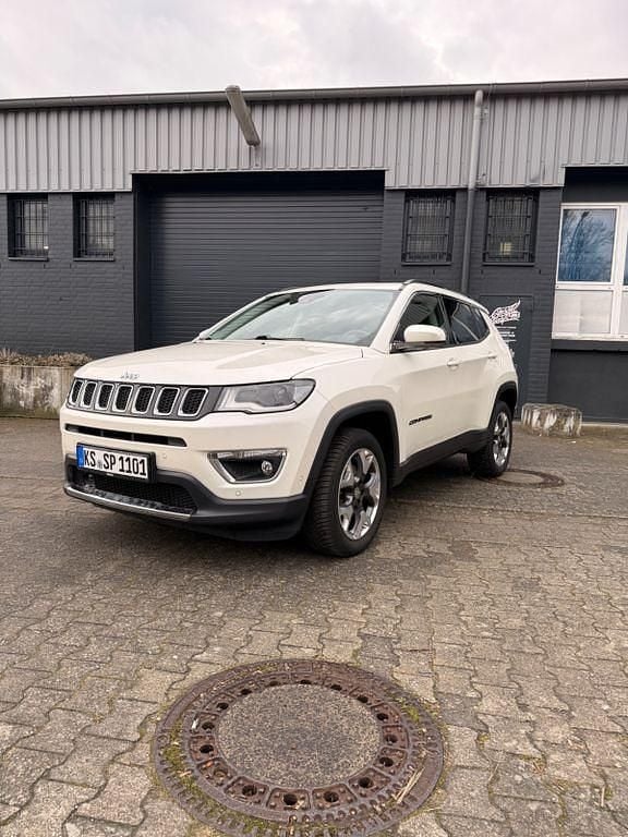 Gebraucht Jeep Compass Limited 170 PS (125 kW) 2018 Weiß SUV