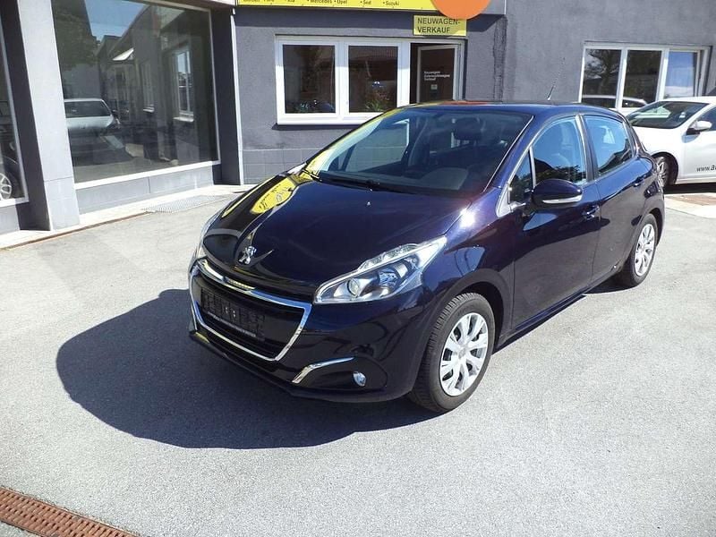 Blau Gebraucht 2018 Peugeot 208 Active Kleinwagen | 8.290 € (Fairer Preis) - Bild 1/4