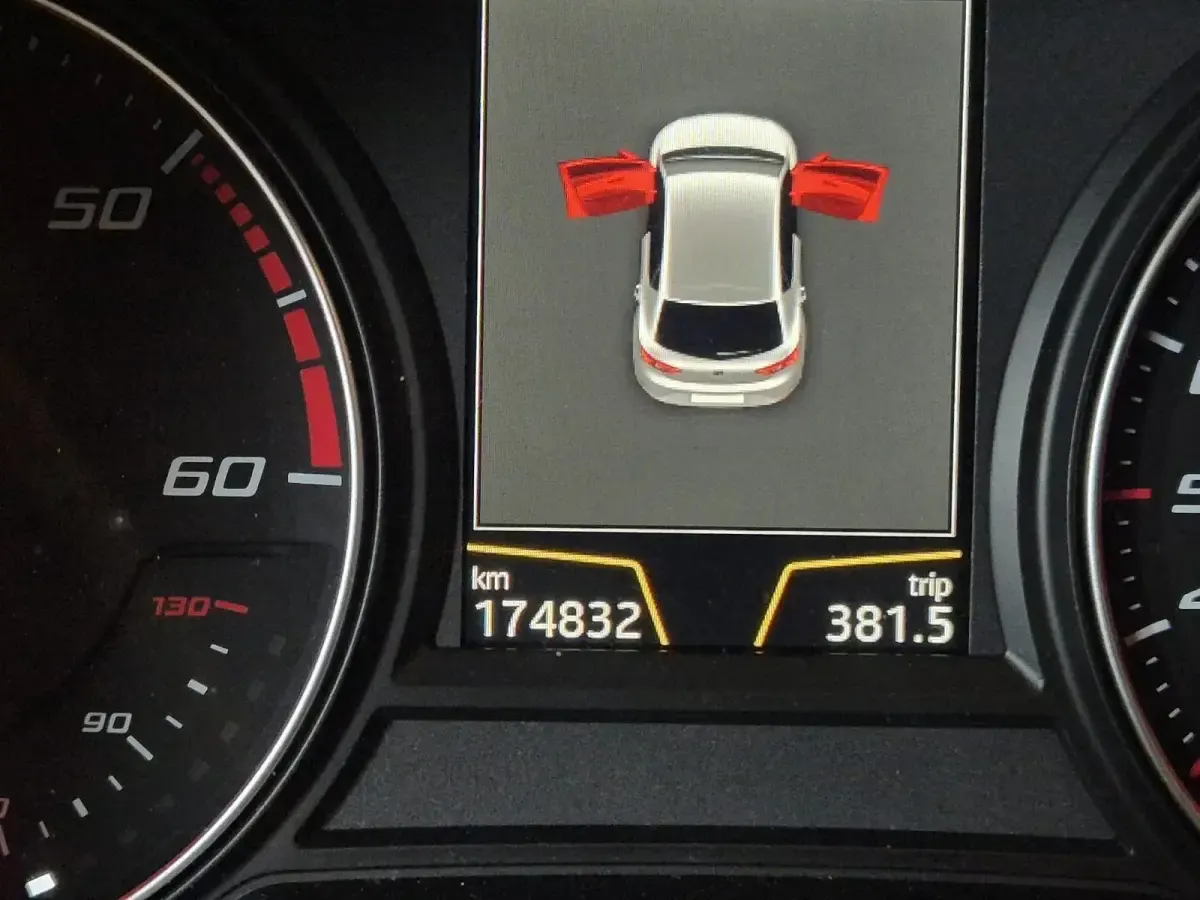 Usata Seat Leon FR 150 CV (110 kW) 2016 Nero Berlina