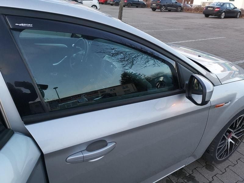 Gebraucht Ford Mondeo 101 PS (74 kW) 2009 Silber Kombi