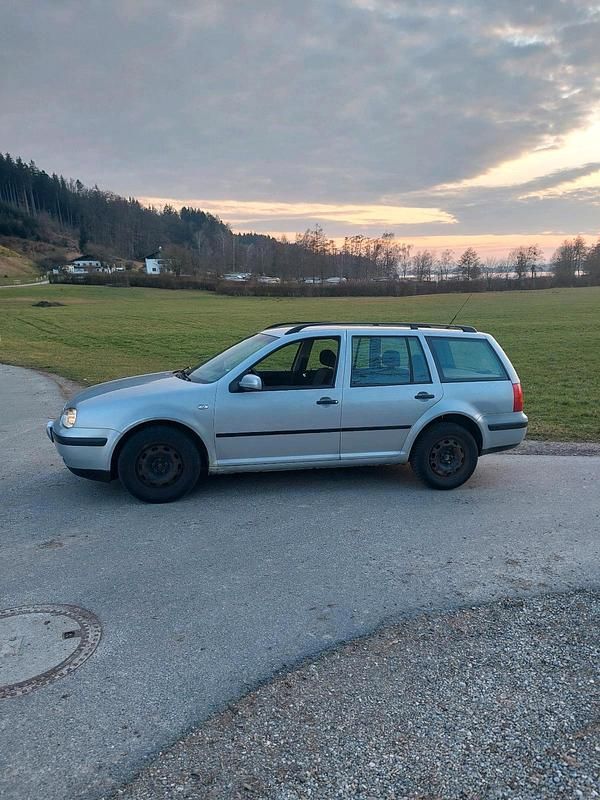 Gebraucht VW Golf IV 105 PS (77 kW) 2003 Silber Kombi