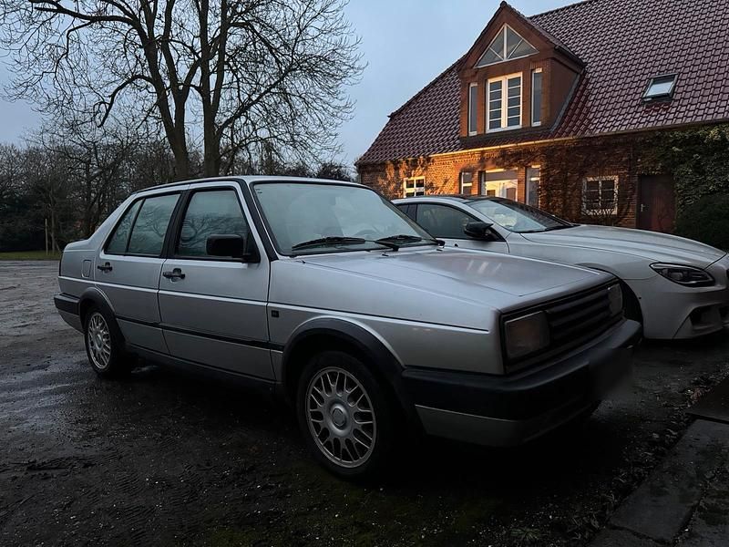 Gebraucht VW Jetta 90 PS (66 kW) 1990 Silber Limousine
