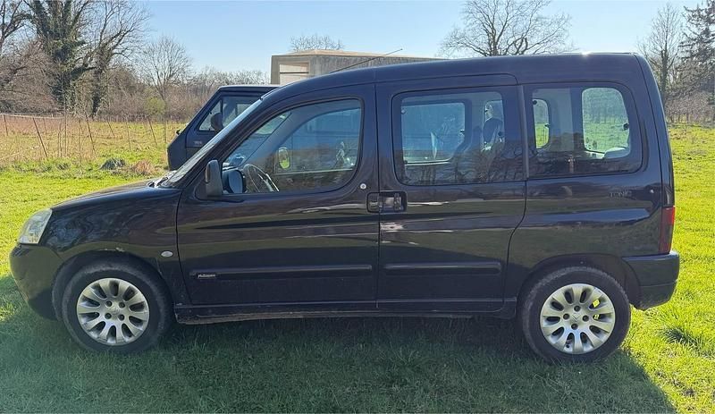 Gebraucht Citroën Berlingo 100 PS (73 kW) 2003 Schwarz Van / Kleinbus