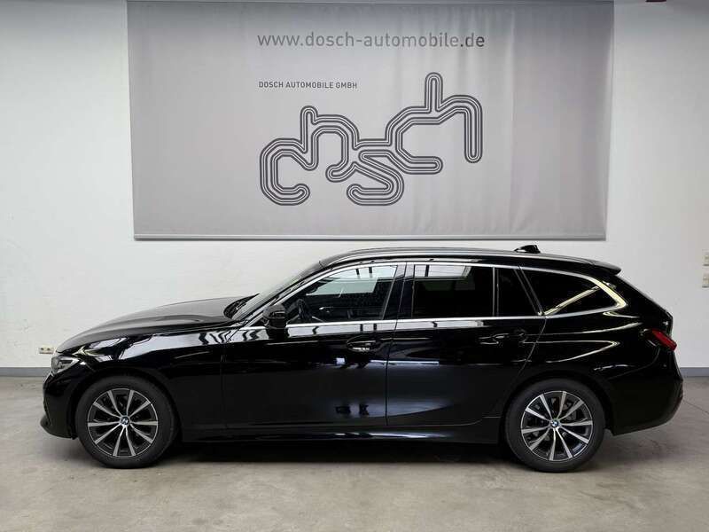 Schwarz ii Gebraucht 2021 BMW 318 Sport Line Kombi | 16.890 € (Fairer Preis) - Bild 1/4