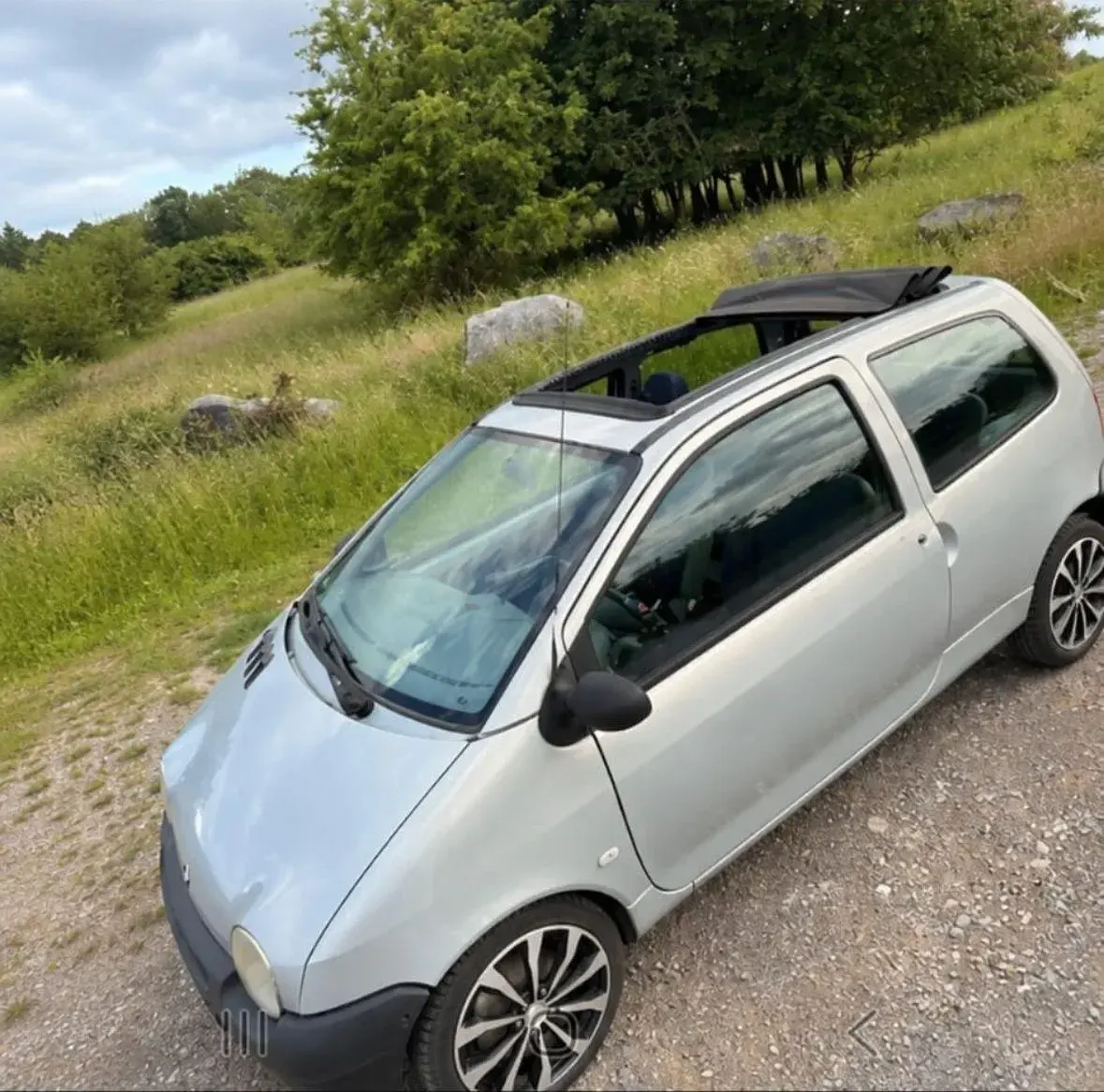Gebraucht Renault Twingo 58 PS (42 kW) 2003 Silber Kleinwagen