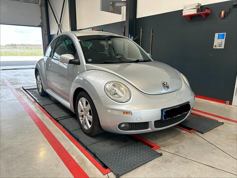 Gebraucht VW New Beetle 104 PS (76 kW) 2008 Grau Kleinwagen