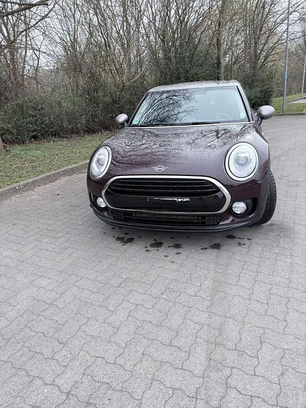 Gebraucht Mini Cooper Essential 136 PS (100 kW) 2019 Braun Kleinwagen