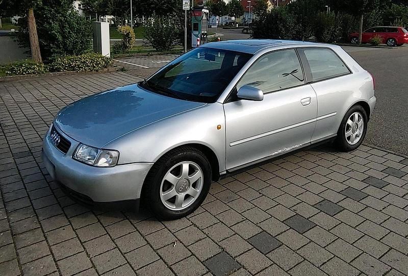 Silber Gebraucht 1999 Audi A3 Limousine | 999 € (Fairer Preis) - Bild 1/4