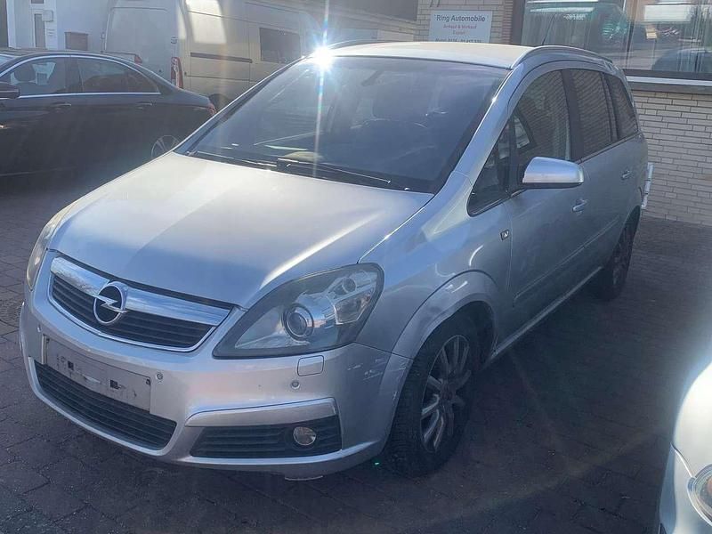 Gebraucht Opel Zafira 150 PS (110 kW) 2007 Silber Van / Kleinbus