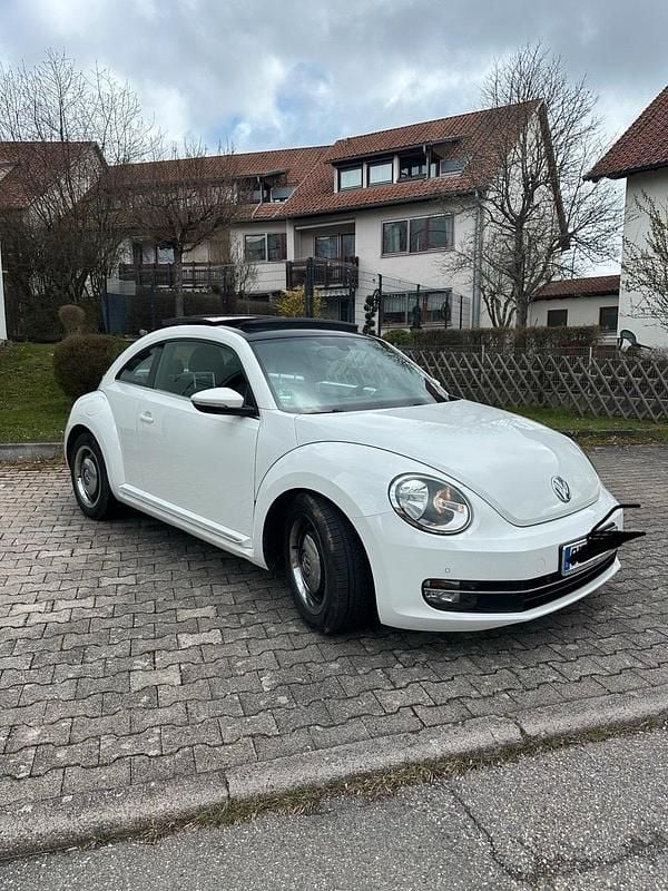 Second-hand VW Beetle 140 CP (102 kW) 2013 Alb Hatchback