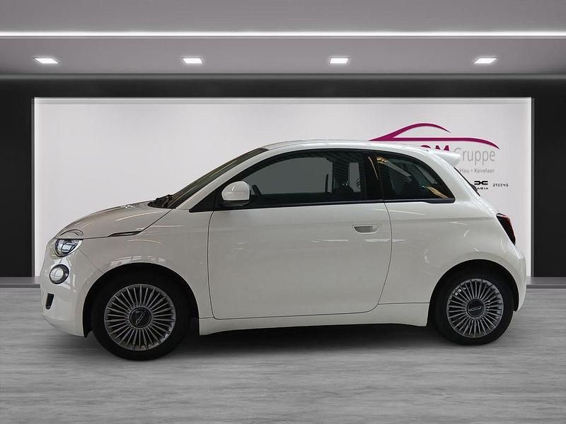 Gebraucht Fiat 500e Basis 86 kW (118 PS) 2023 Colore esterno (arktis weiß) Kleinwagen