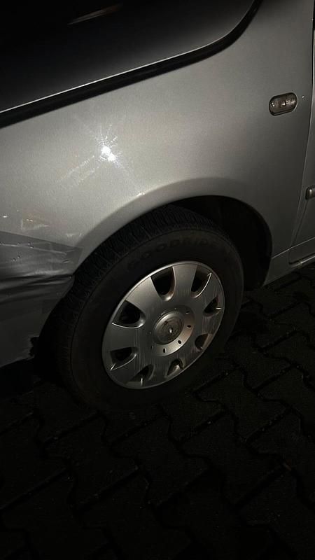 Gebraucht VW Lupo 55 PS (40 kW) 2003 Silber Kleinwagen