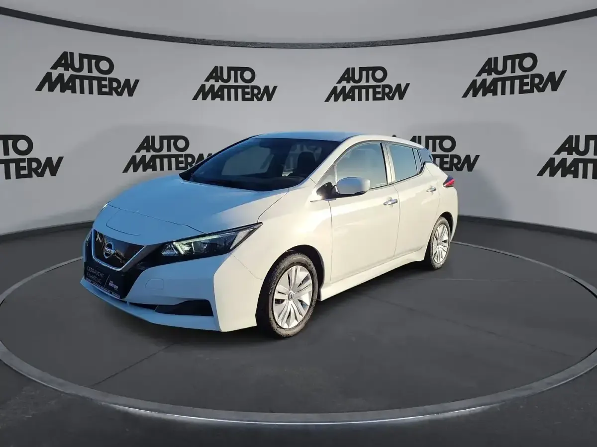 Gebraucht Nissan Leaf 110 kW (150 PS) 2021 Weiß Kleinwagen