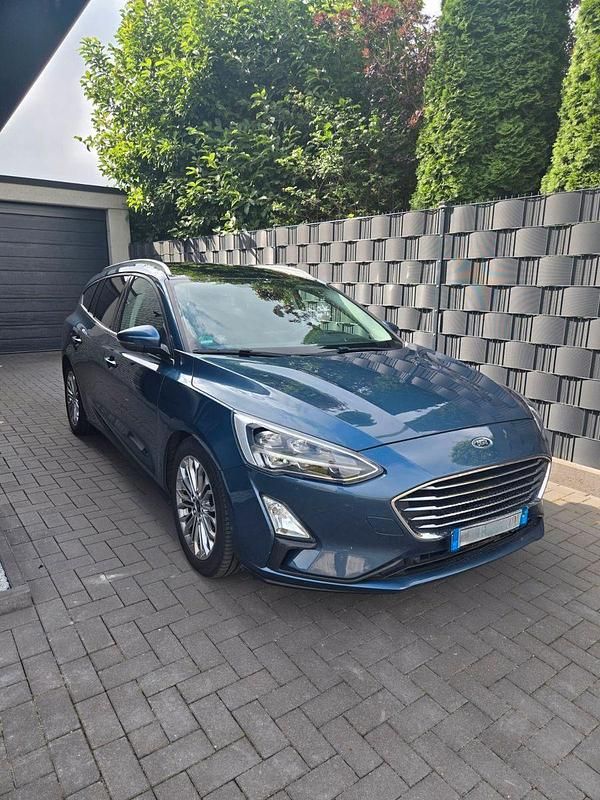 Gebraucht 2019 Ford Focus Titanium Kombi | 16.999 € (Etwas zu teuer) - Bild 1/4