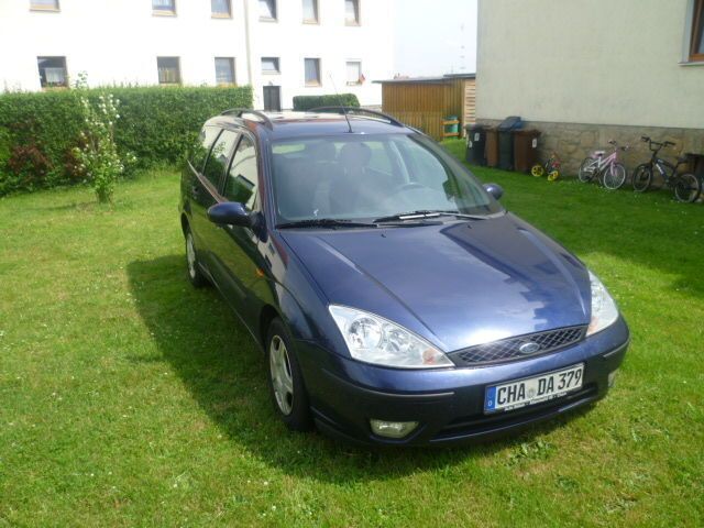 Gebraucht Ford Focus 101 PS (74 kW) 2003 Blau Kombi
