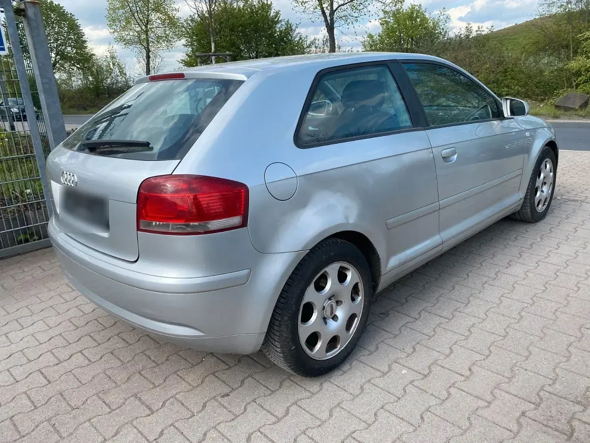 Second-hand Audi A3 140 CP (102 kW) 2006 Gri Hatchback