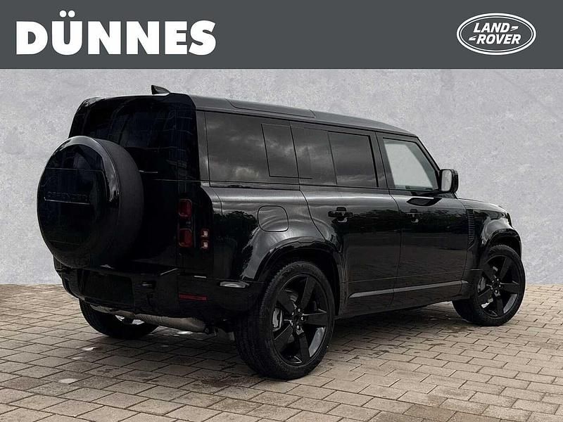 Gebraucht Land Rover Defender SE Dynamic 304 PS (223 kW) 2025 Santorini black SUV