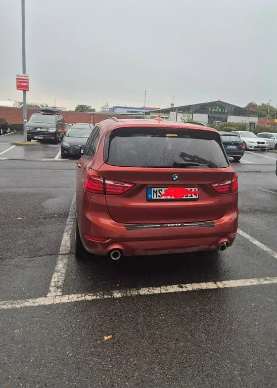 Gebraucht BMW 218 Gran Tourer Advantage 150 PS (110 kW) 2021 Orange Van / Kleinbus